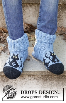 Drops - Bewitched Cat Socks